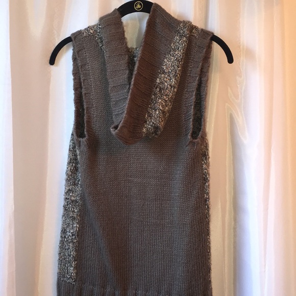 Sweater - Picture 2 of 2